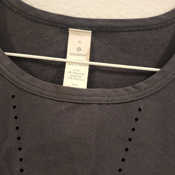 lululemon athletica Women's Charcoal Tank Top - Picture 2 of 4